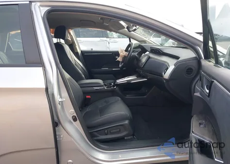 2018 Honda Clarity Plug-In Hybrid Touring из США, поврежденный, VIN JHMZC5F39JC006827